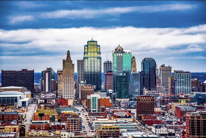 kansas city city scape downtown large buildings